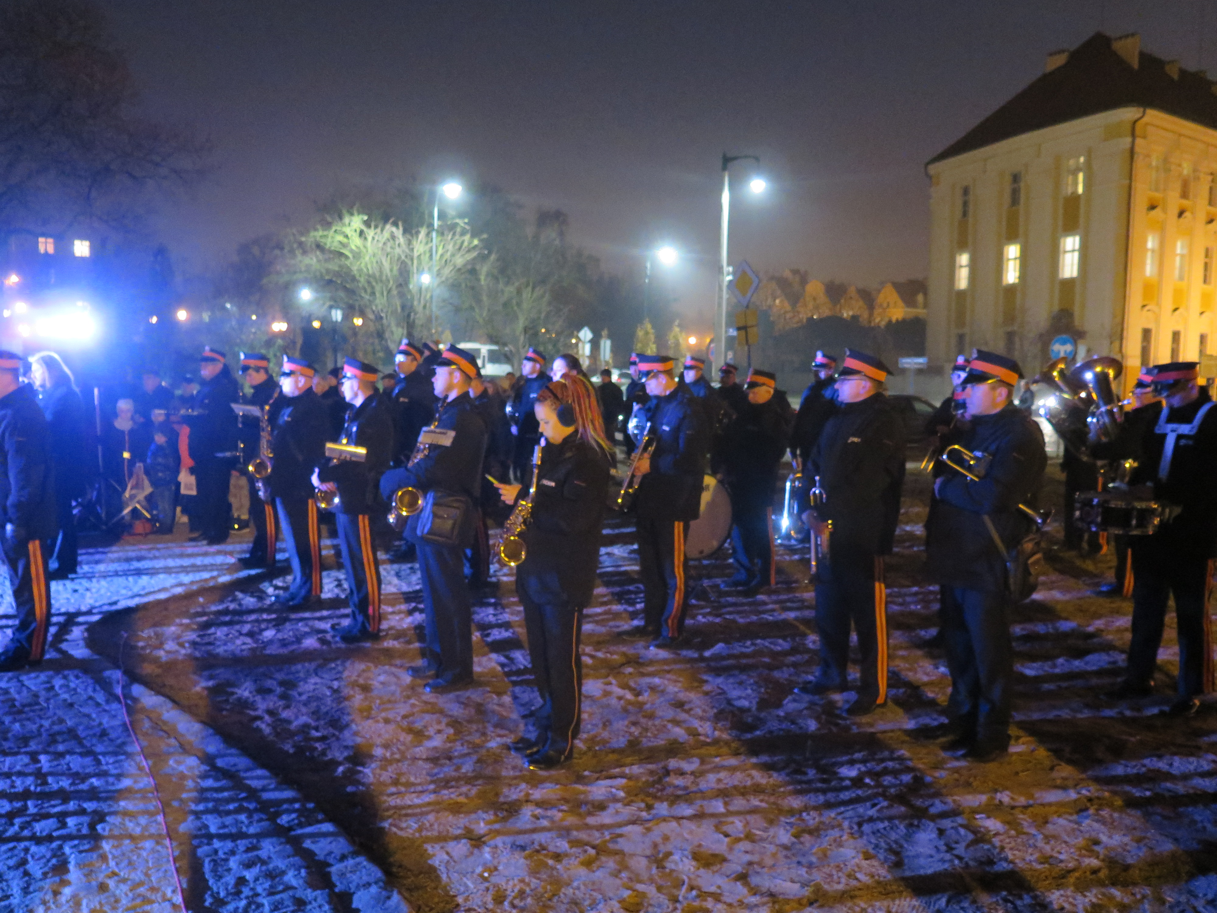 Uroczyste odsłonięcie pomnika. - zdjęcie 1