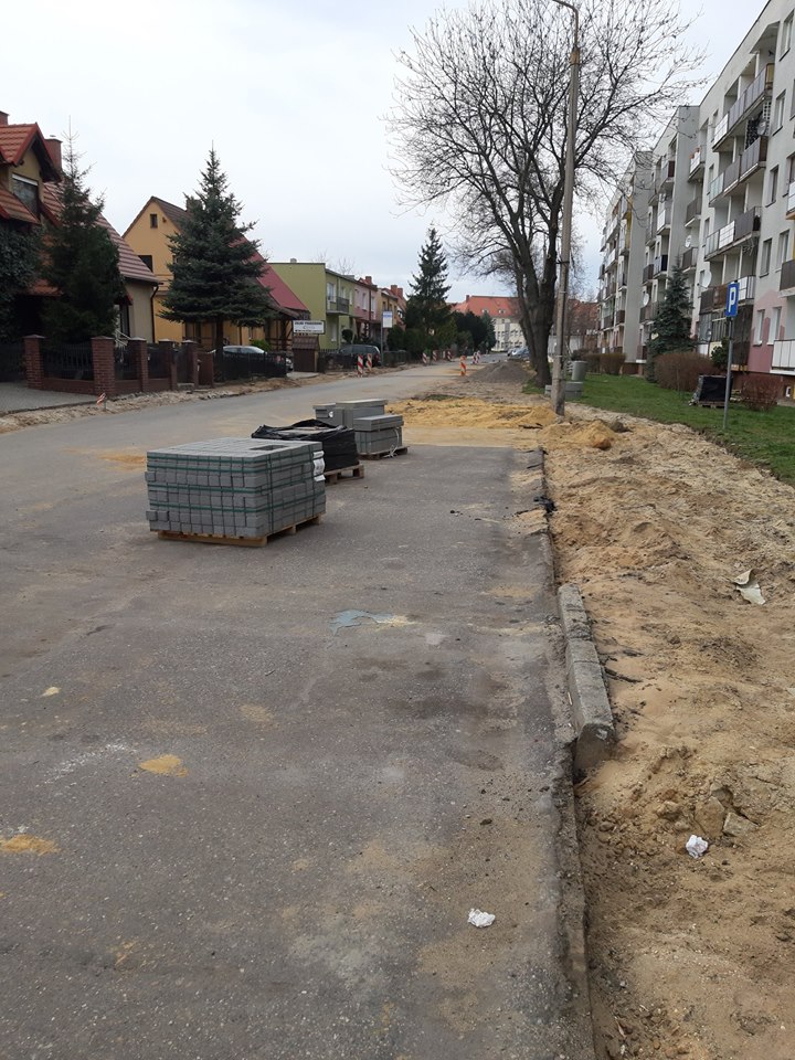 Ilustracja do artykuły: Nowa nawierzchnia i miejsca parkingowe - ul. Morcinka.