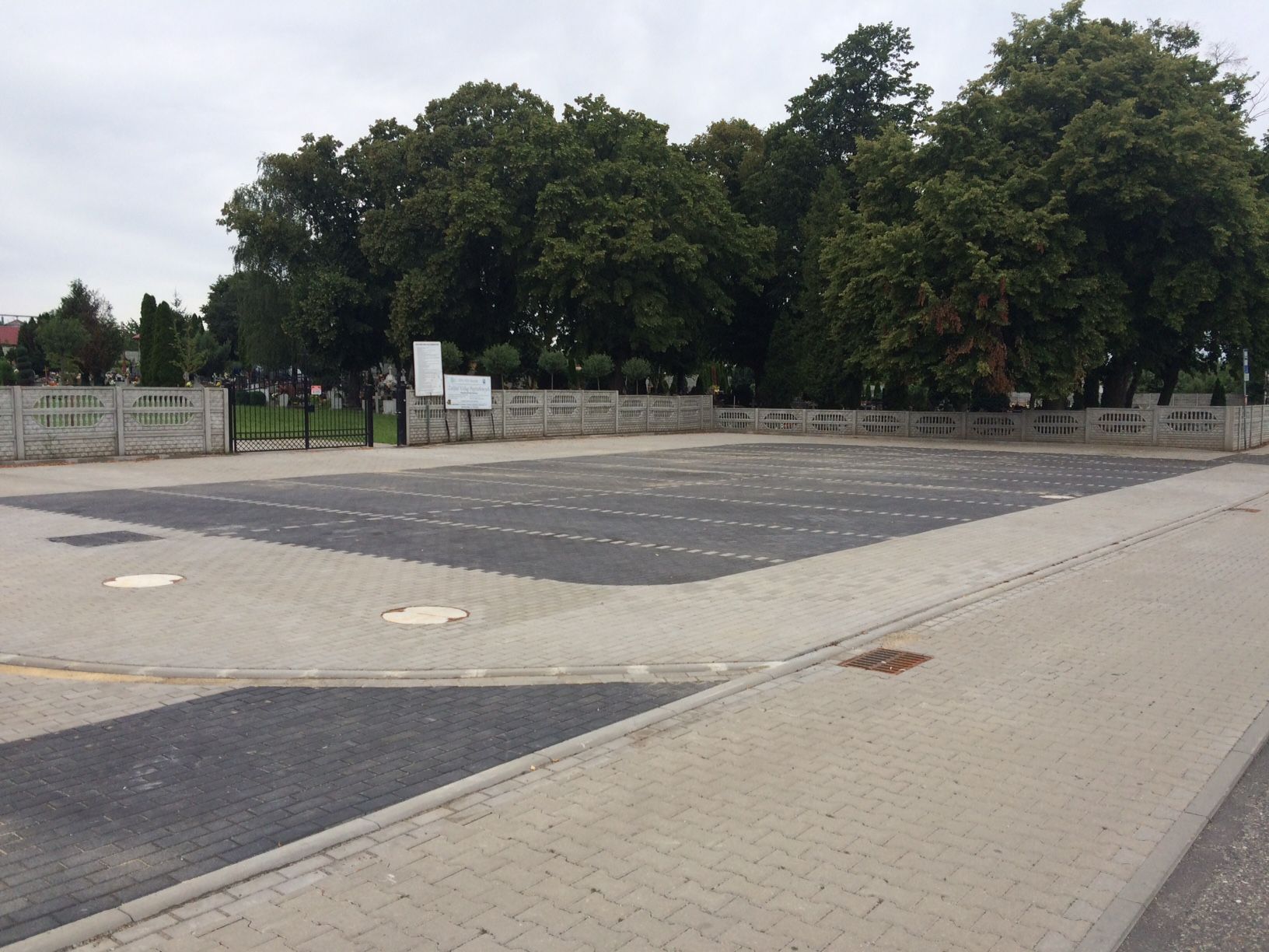Ilustracja do artykuły: Budowa parkingu przy Cmentarzu.