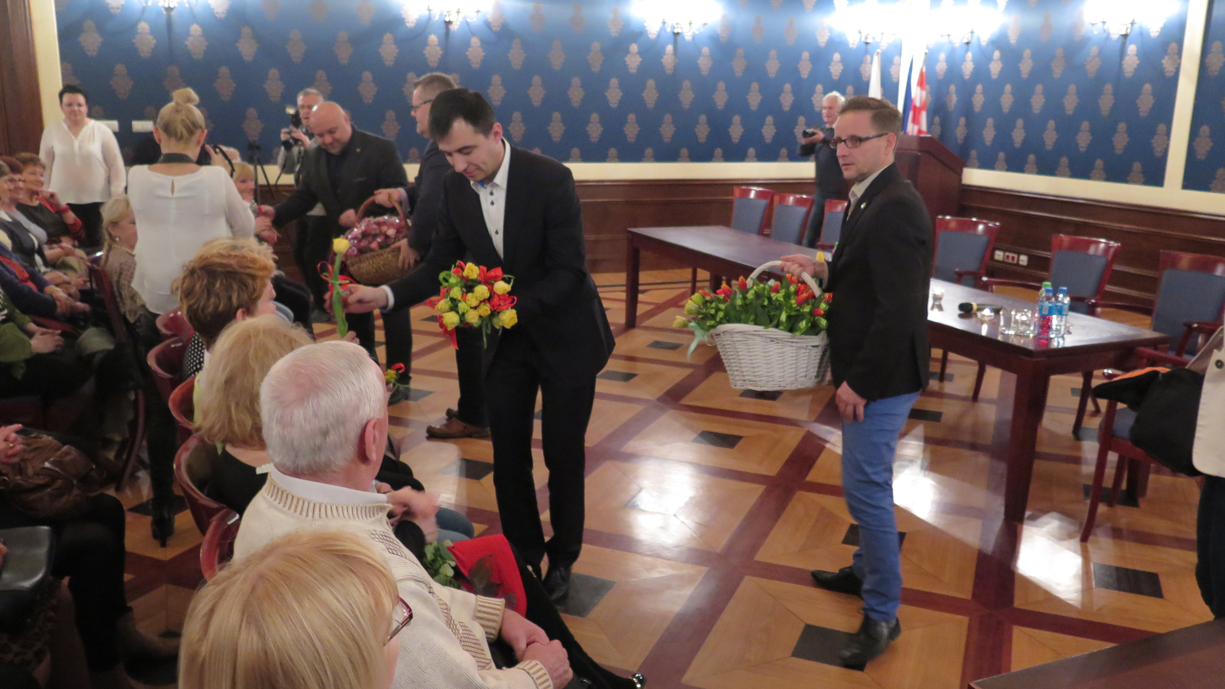 Dzień Kobiet w Ratuszu - zdjęcie 4