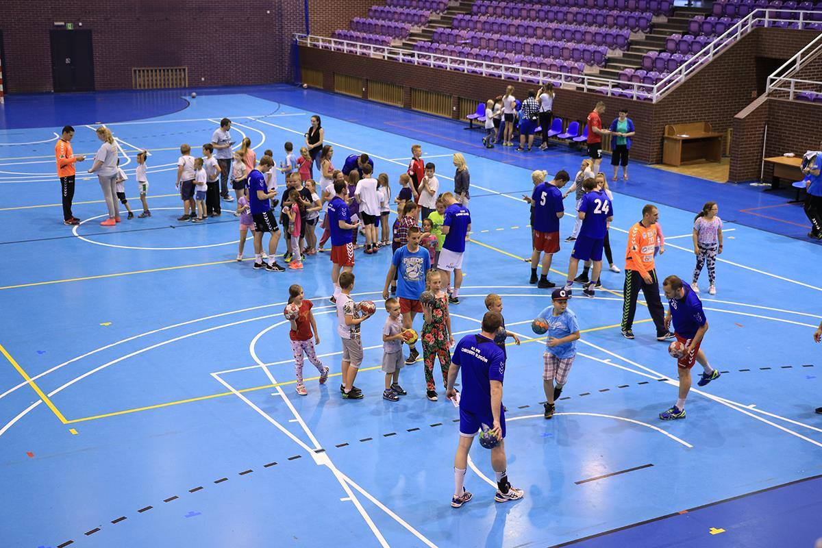 Ilustracja wprowadzenia: Dzień Dziecka na sportowo.
