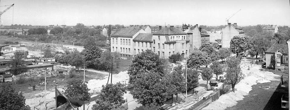 Szpital, &bdquo;Dom Partii&rdquo;, Bank... - zdjęcie 2