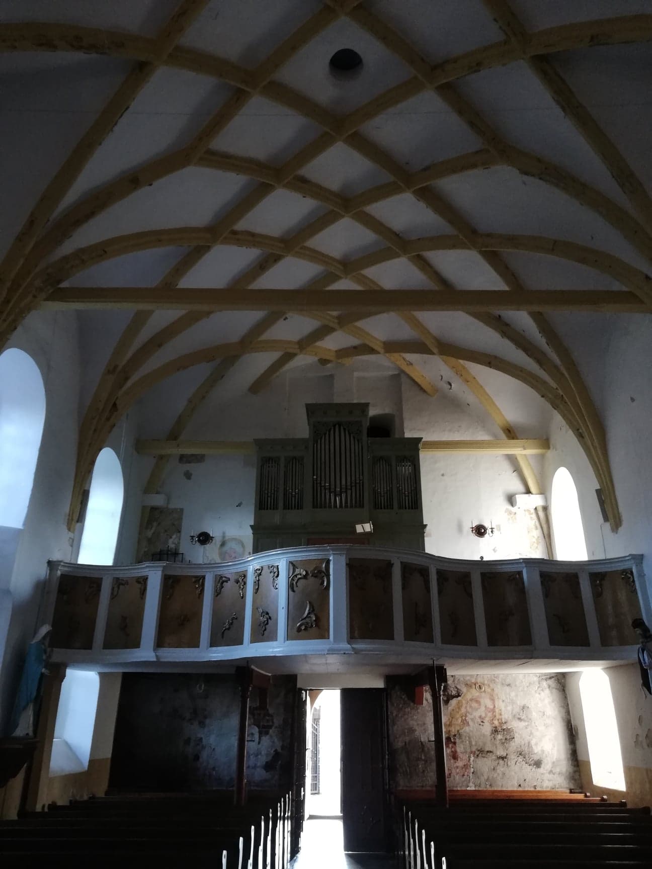 Kości&oacute;ł pw. Apostoł&oacute;w Szymona i Tadeusza Judy w Jaczowie - zdjęcie 3