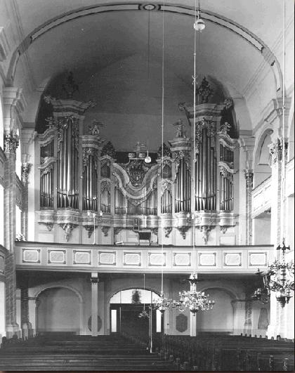 Kości&oacute;ł &bdquo;Ł&oacute;dź chrystusowa&rdquo; w Głogowie - zdjęcie 4