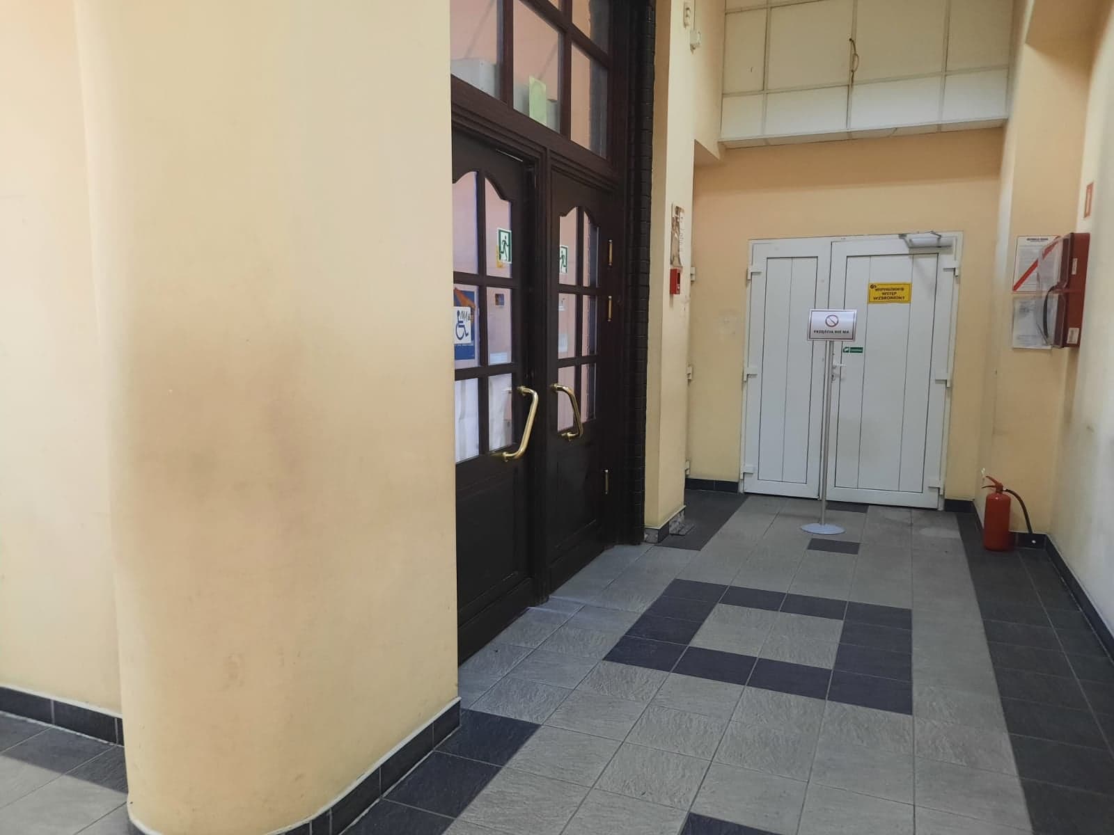Wnętrze starej poczty