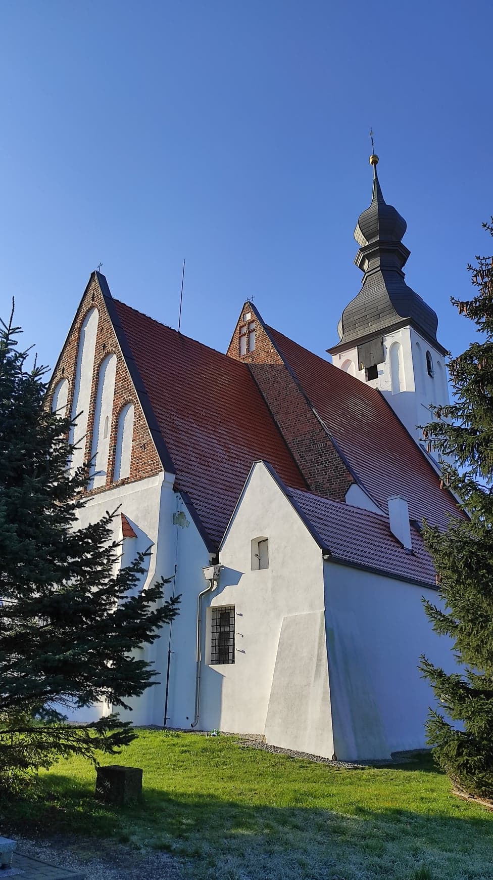 Kości&oacute;ł w Kwielicach