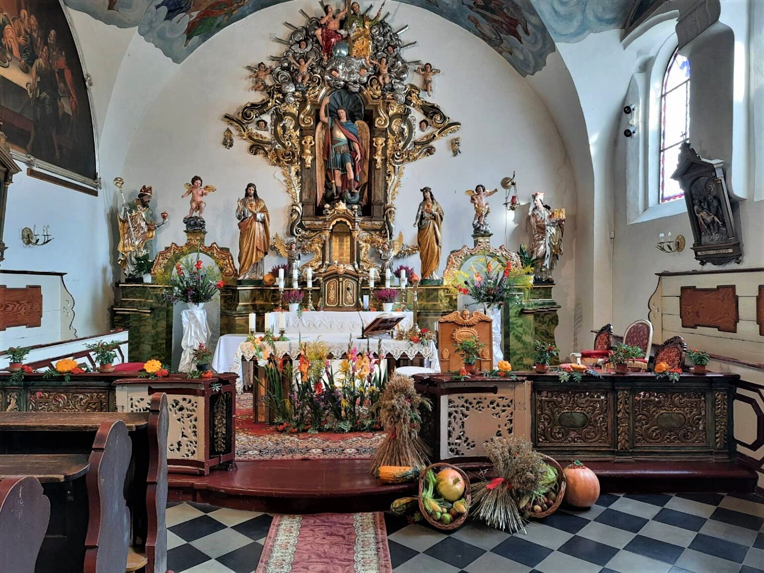 Wnętrze kościoła
