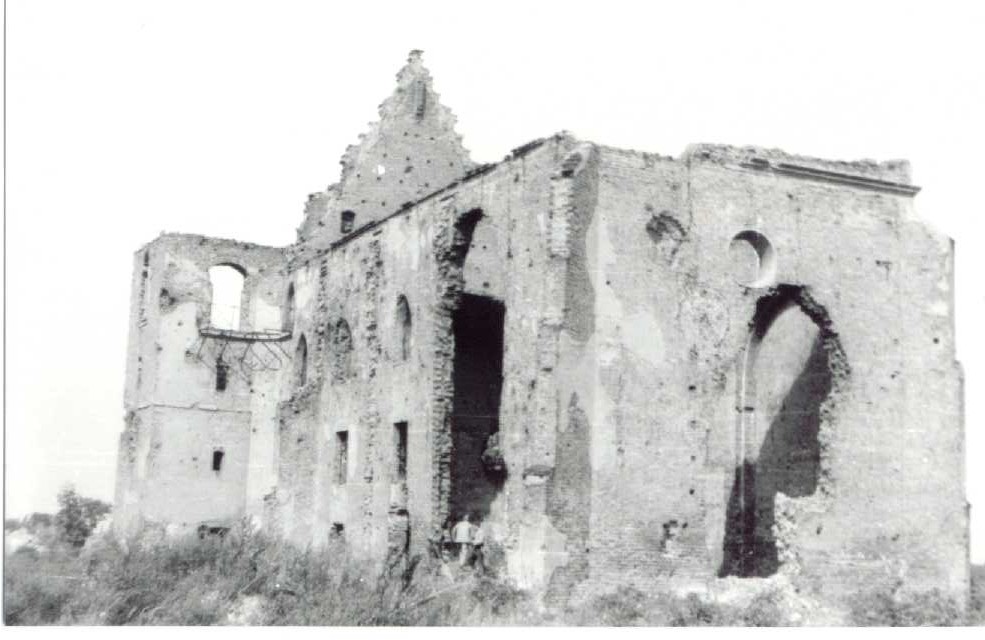 Widok na kościół po wojnie Widok na kościół po wojnie