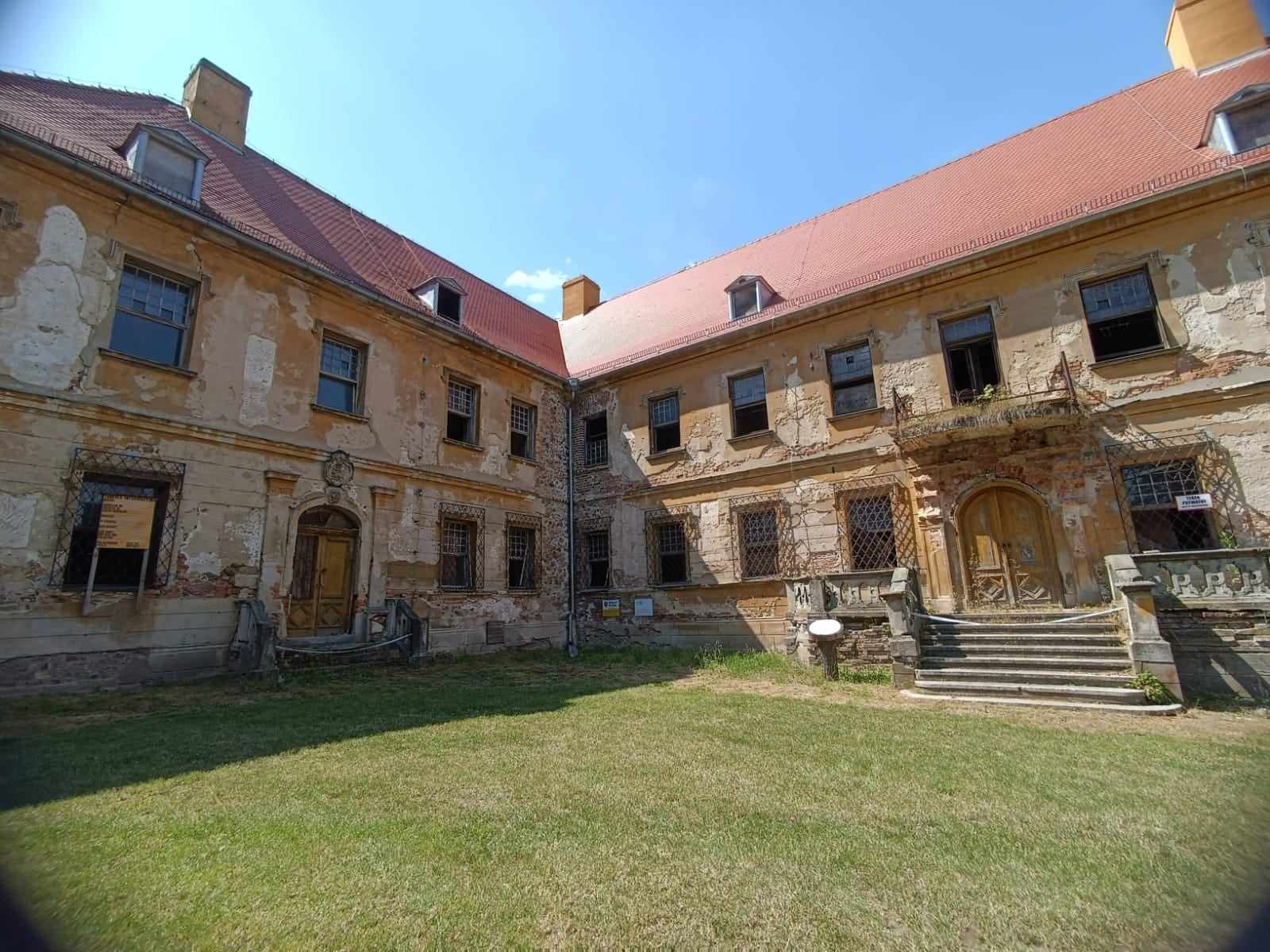 Pałac dziś Pałac dziś