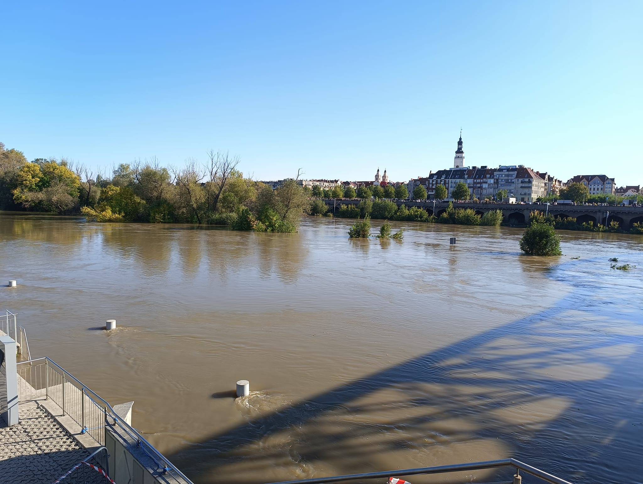 Woda w Odrze na poziomie 690 cm