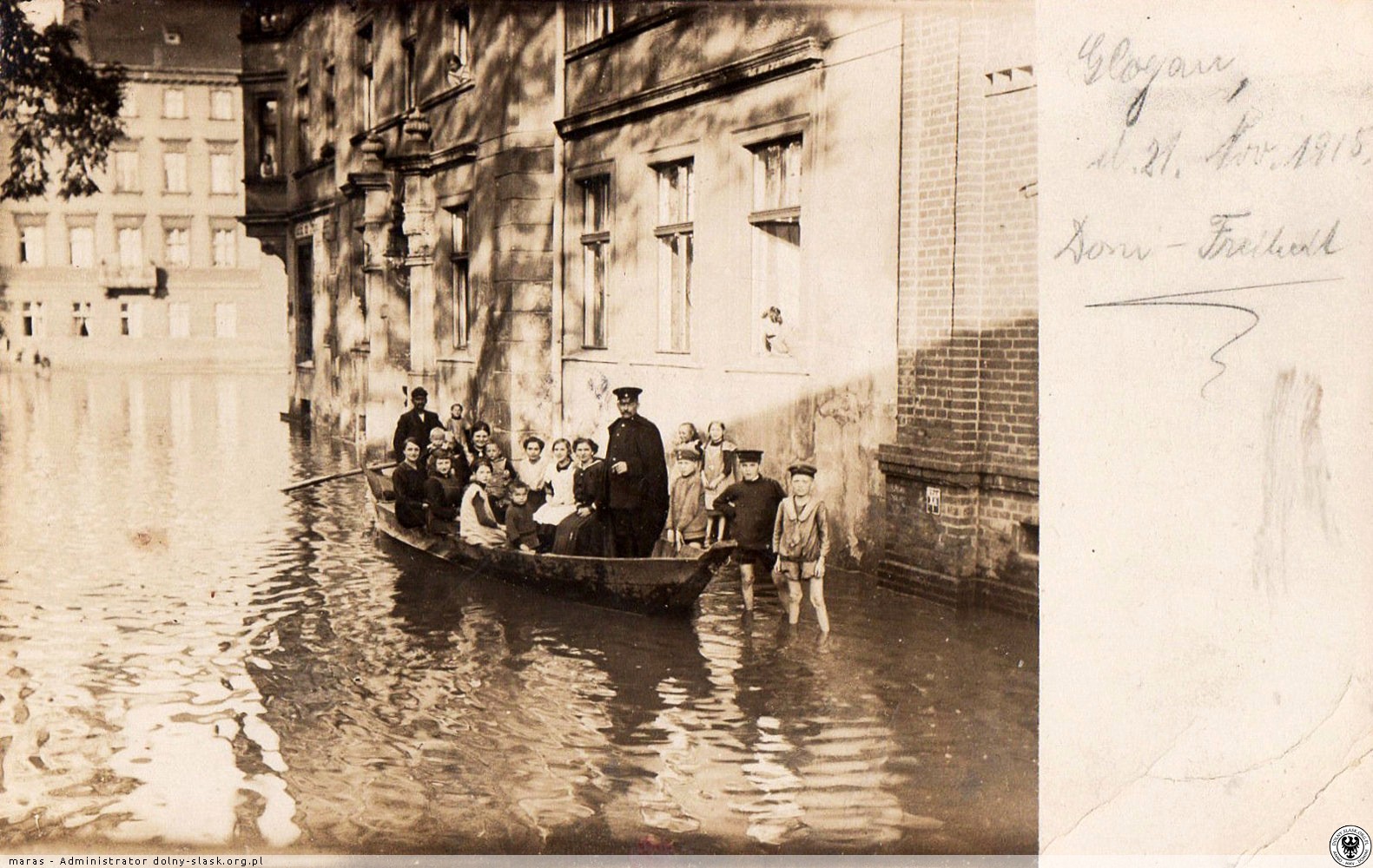 Zdjęcie zrobione w czasie powodzi w 1915 roku