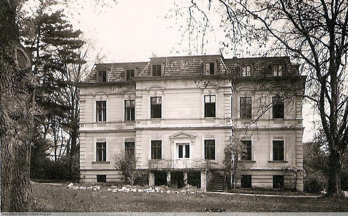 Pałac od tyłu