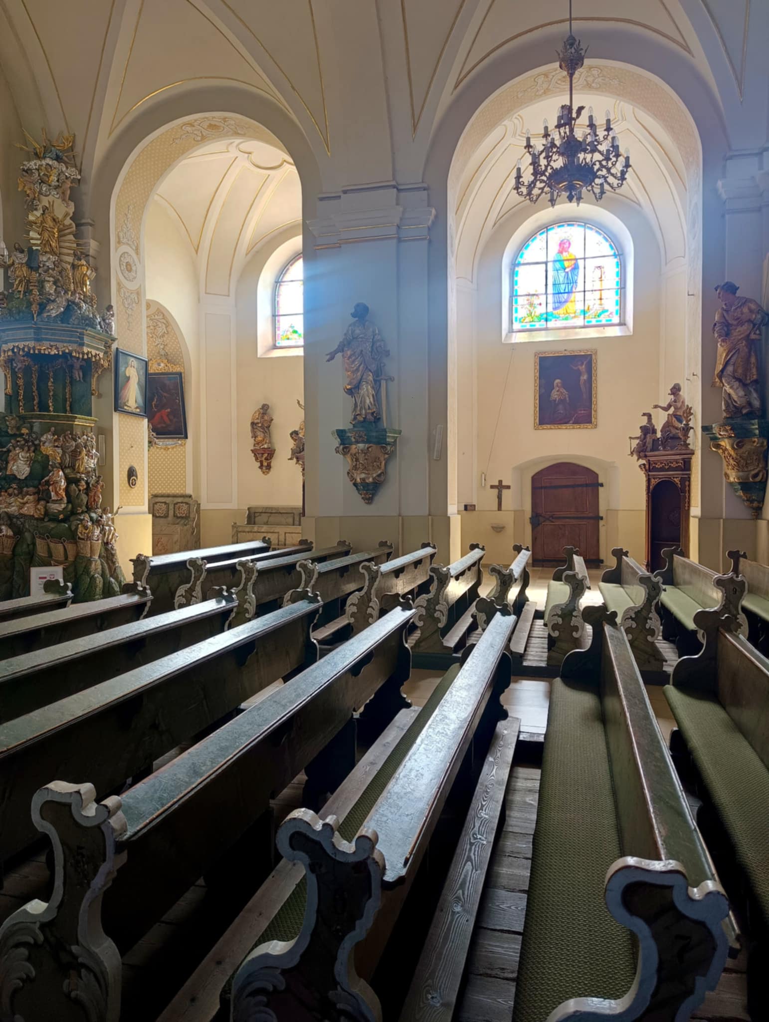 Wnętrze kościoła