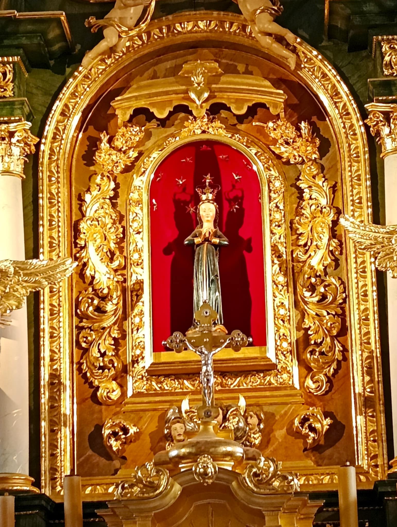 Figura Matki Bożej