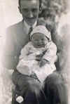 14 - Adam Krolak z corka 1939.jpg (107827 bytes)