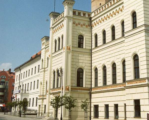 Ilustracja wprowadzenia: Urzędy